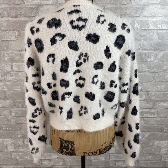 Cupcake & Cashmere Crewneck Spotted Sweater - Picture 3 of 5